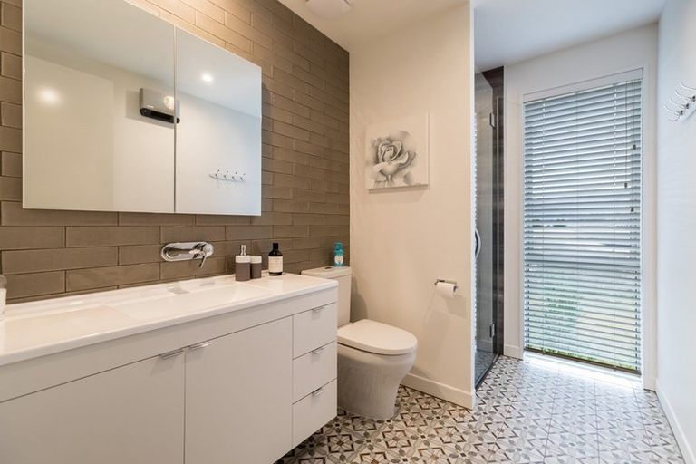 Photo of property in 11 Barclay Place, Wanaka, 9305