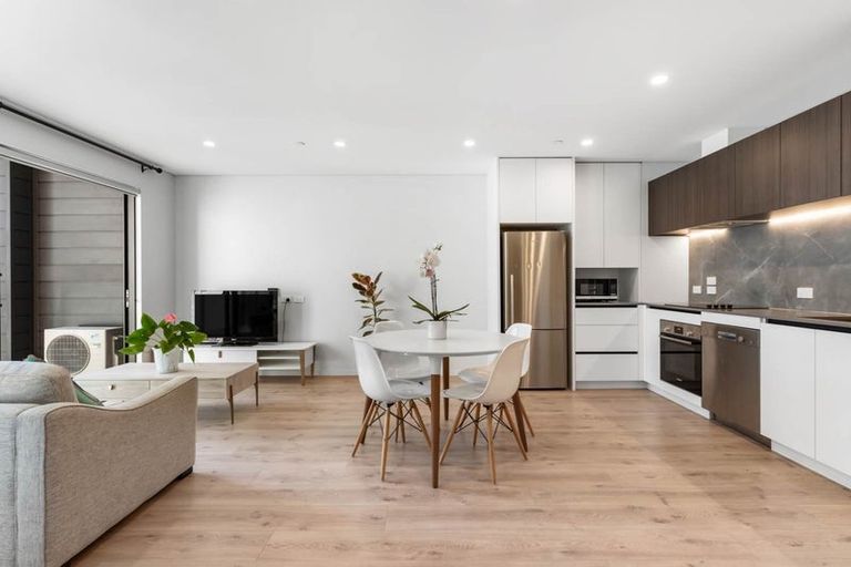 Photo of property in 312/3 Kaipiho Lane, Albany, Auckland, 0632