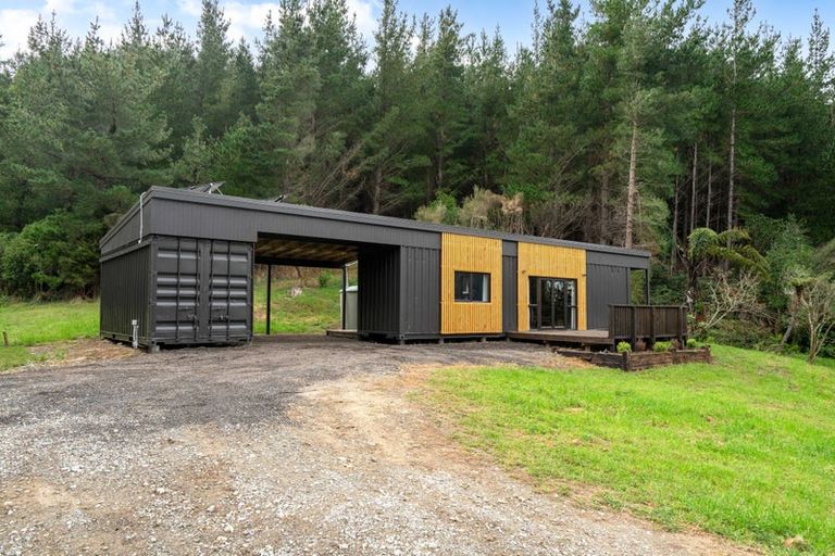 Photo of property in 90 Hoeke Road, Carrington, Carterton, 5791