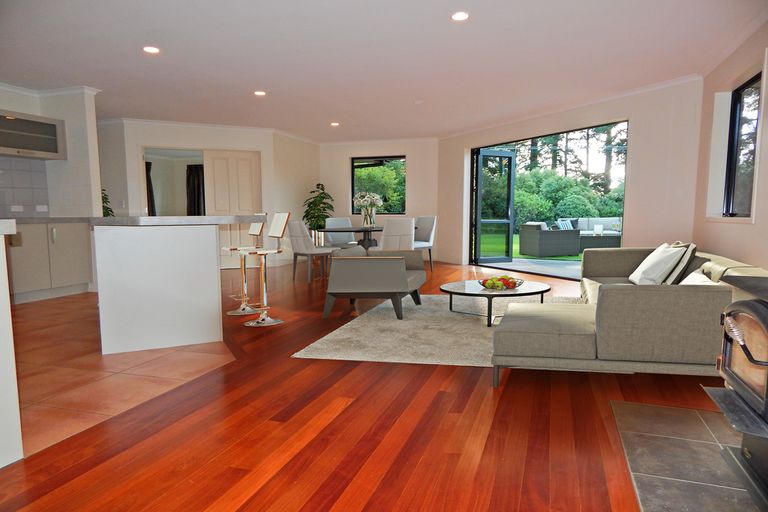 Photo of property in 5 Kotare Heights, Kerikeri, 0230