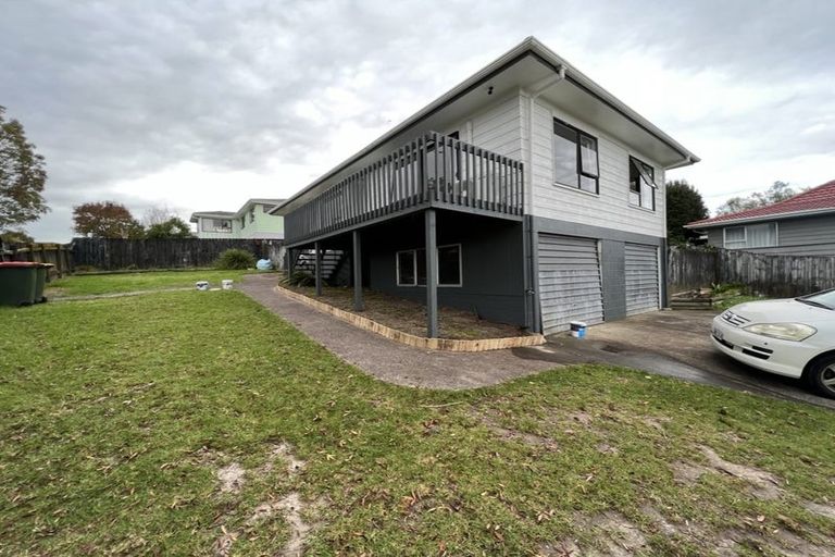 Photo of property in 139 Moire Road, West Harbour, Auckland, 0618