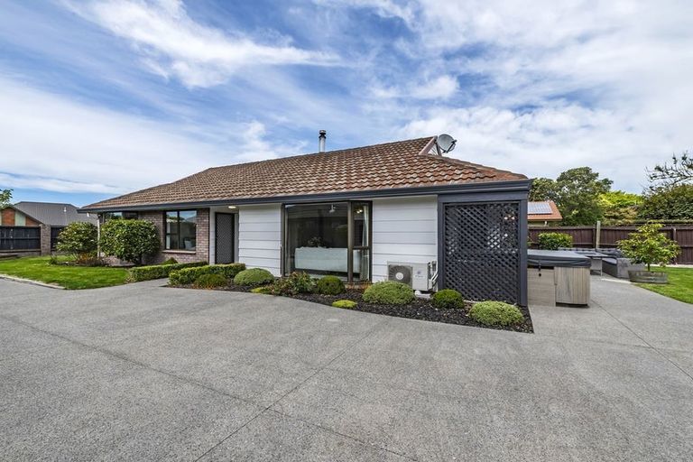 Photo of property in 24 Sabys Road, Halswell, Christchurch, 8025