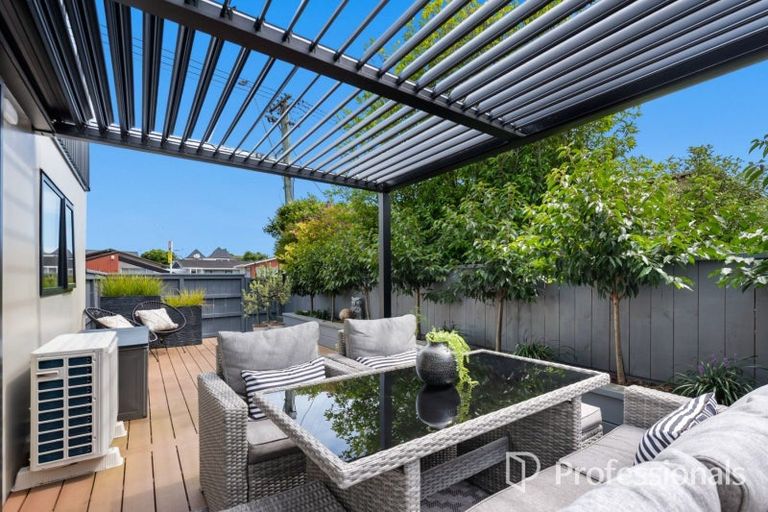 Photo of property in 1/51 Kings Crescent, Hutt Central, Lower Hutt, 5010