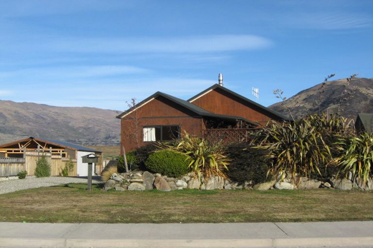 Photo of property in 219 Stone Street, Wanaka, 9305
