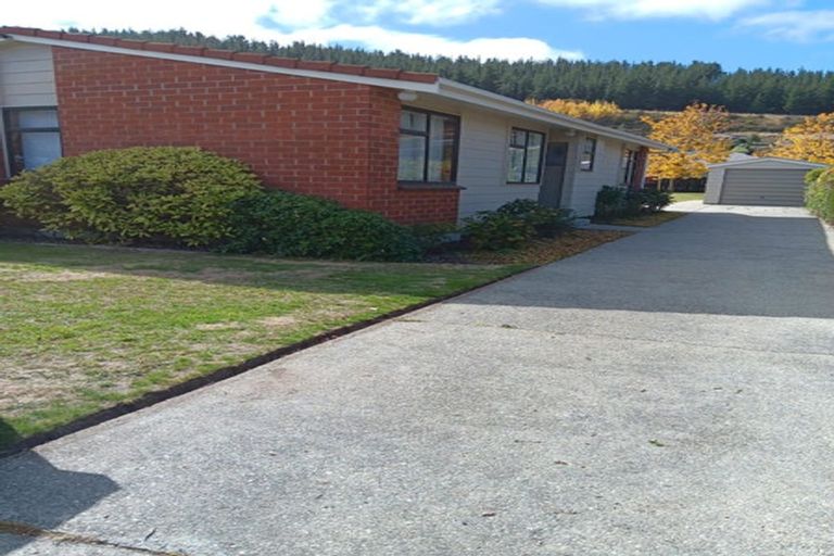 Photo of property in 88 Hazlett Street, Clyde, 9330