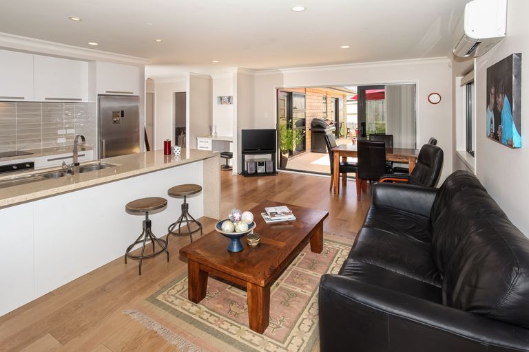 Photo of property in 6 Crosshill Court, Pokeno, 2402