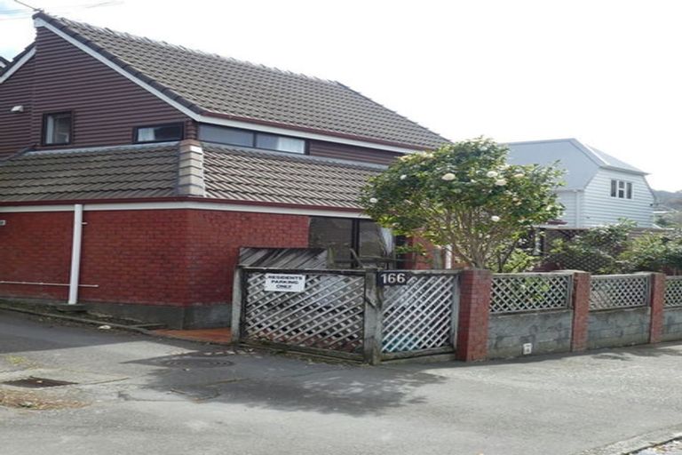 Photo of property in 1/166 Moxham Avenue, Hataitai, Wellington, 6021