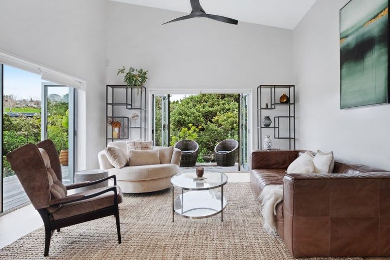 Photo of property in 426 Whitford Road, Whitford, Howick, 2571