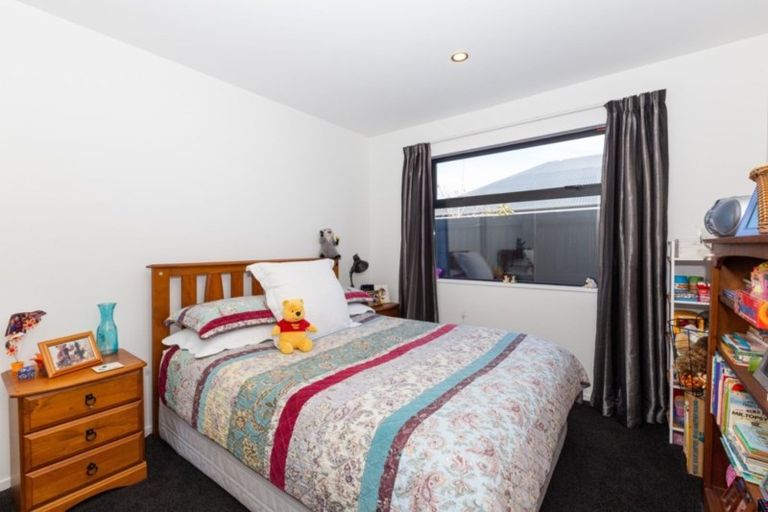 Photo of property in 7 Whitau Place, Marshland, Christchurch, 8083