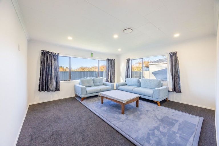 Photo of property in 20 Shanly Street, Waipawa, 4210