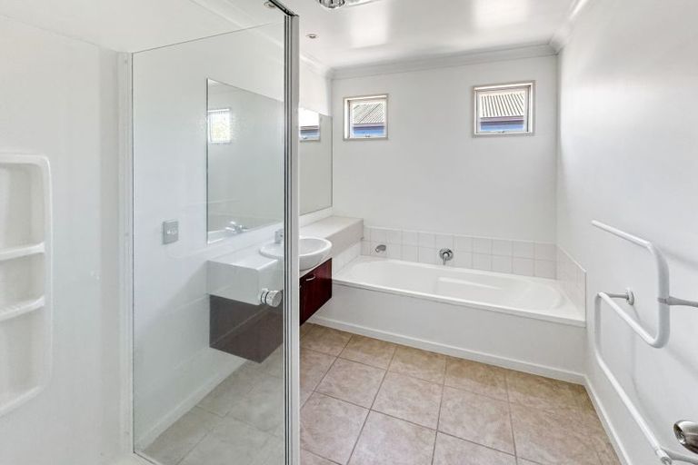 Photo of property in 63b Derby Street, St Albans, Christchurch, 8014