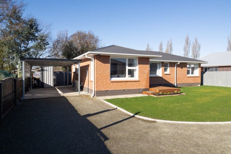 Photo of property in 62a Oxford Street, Tawa, Wellington, 5028