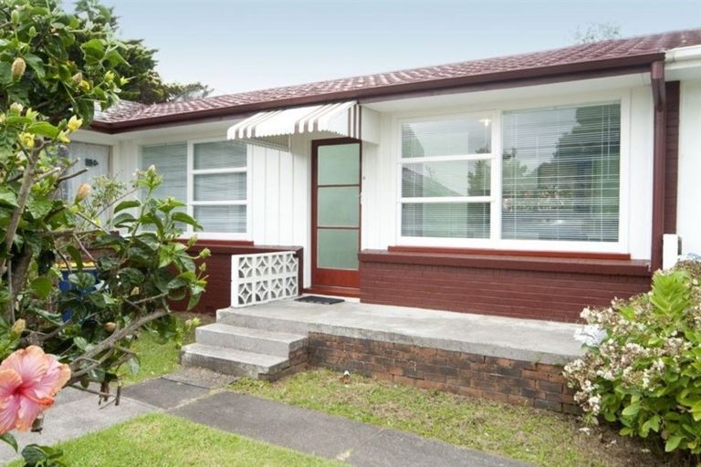 Photo of property in 4/39 Shakespeare Road, Milford, Auckland, 0620