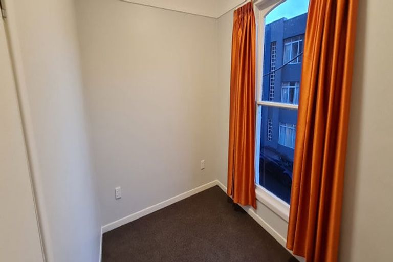 Photo of property in 9 Lipman Street, Mount Victoria, Wellington, 6011