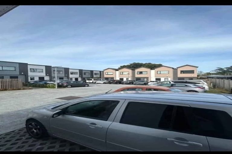 Photo of property in 20/12 Arney Road, Ranui, Auckland, 0612