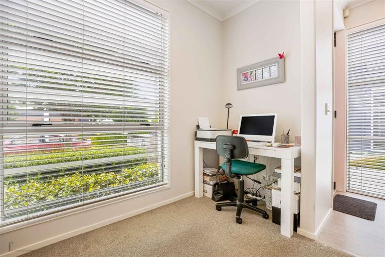 Photo of property in 3 Waiarohia Place, Hobsonville, Auckland, 0616