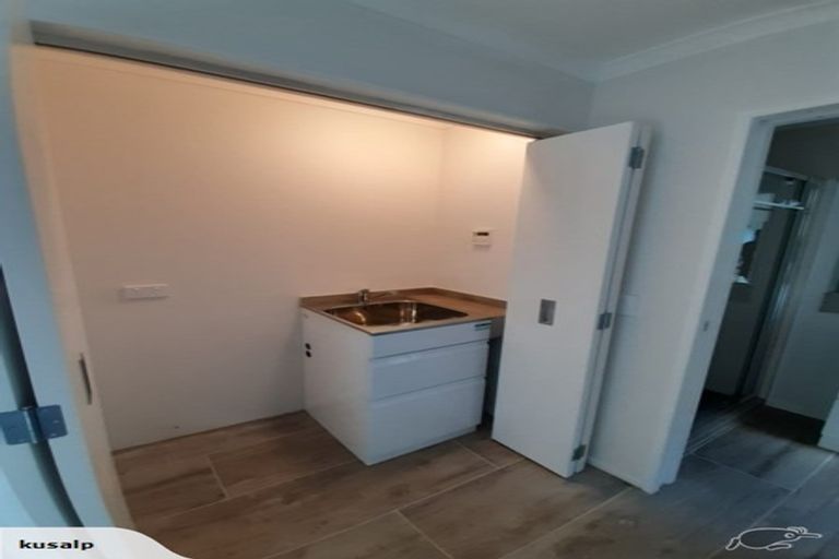 Photo of property in 31 Percy Dyett Drive, Karori, Wellington, 6012