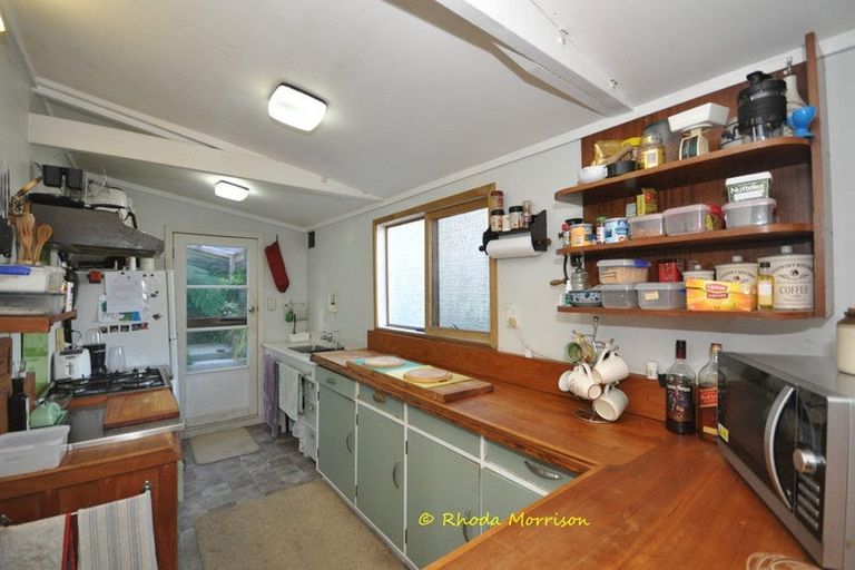 Photo of property in 11 Moana Road, Tinopai, Matakohe, 0593