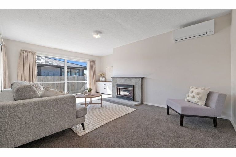 Photo of property in 18 Horton Place, Avondale, Christchurch, 8061