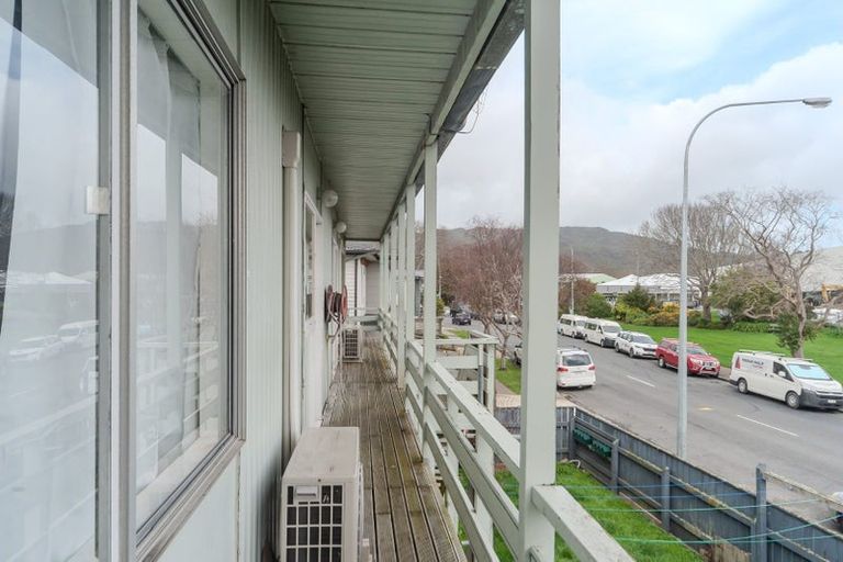 Photo of property in 7/30 Treadwell Street, Naenae, Lower Hutt, 5011