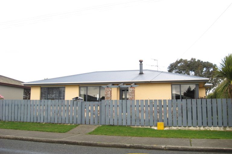 Photo of property in 31 Holloway Street, Waikiwi, Invercargill, 9810