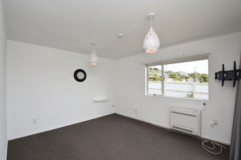 Photo of property in 50 Onslow Street, Bluff, 9814