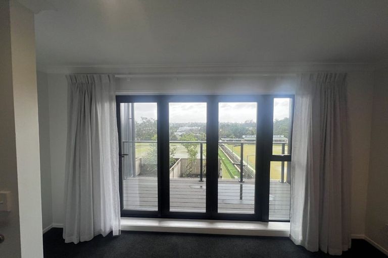 Photo of property in 11/97b Mokoia Road, Birkenhead, Auckland, 0626