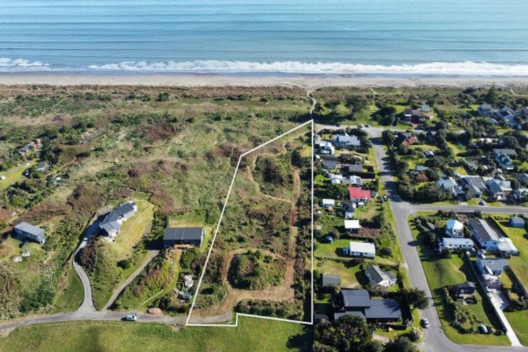 Photo of property in 115 Puruaha Road, Te Horo, Otaki, 5581