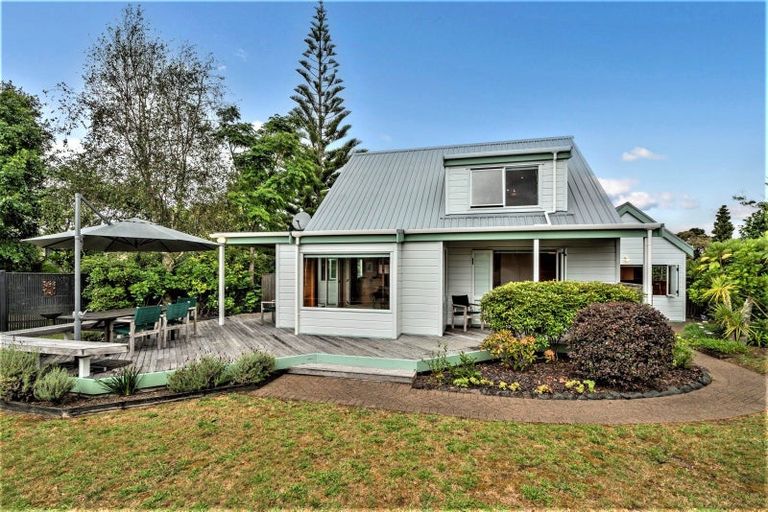 Photo of property in 18 Given Grove, Pauanui, Hikuai, 3579