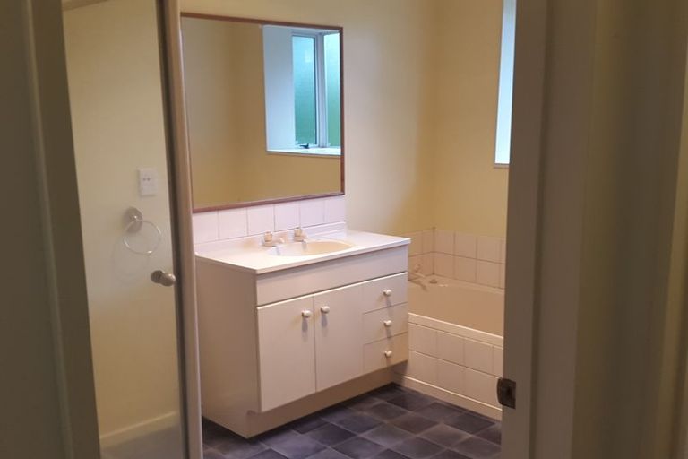 Photo of property in 10 Kimiora Close, Fairview Downs, Hamilton, 3214