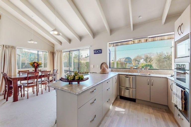 Photo of property in 59 Harper Road, Waimarama, 4294