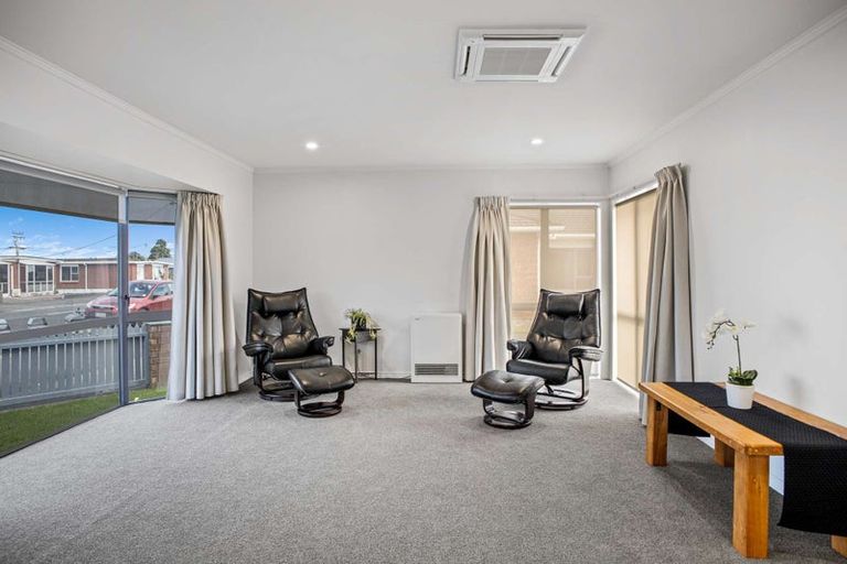 Photo of property in 4/49 Sackville Street, Fitzroy, New Plymouth, 4312