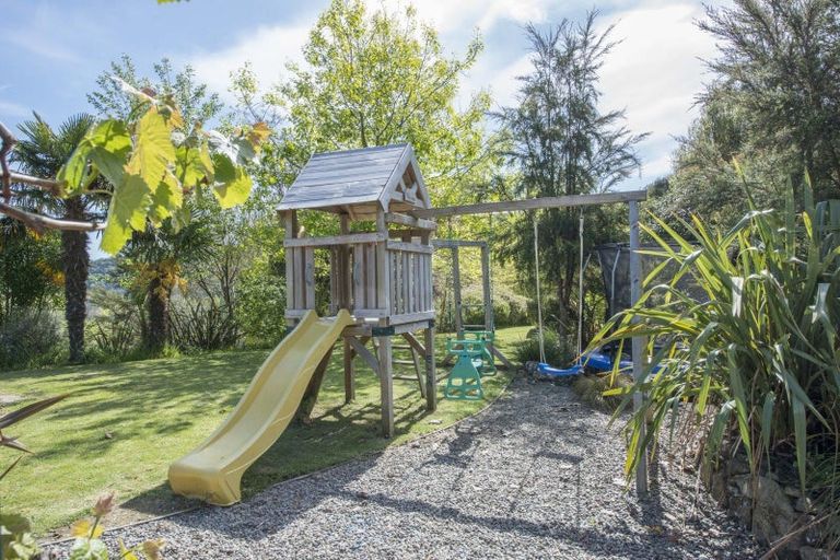 Photo of property in 18 Ralphine Way, Maitai, Nelson, 7010