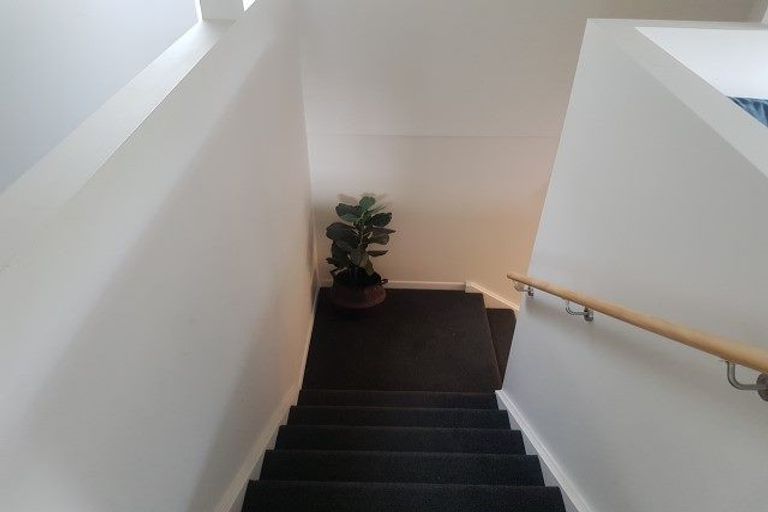 Photo of property in 3 Oak Avenue, Paremata, Porirua, 5024