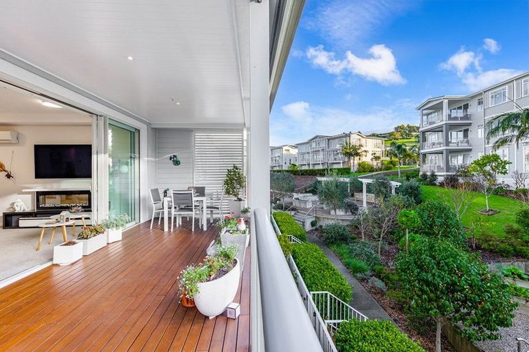 Photo of property in 237 Hibiscus Drive, Orewa, 0931