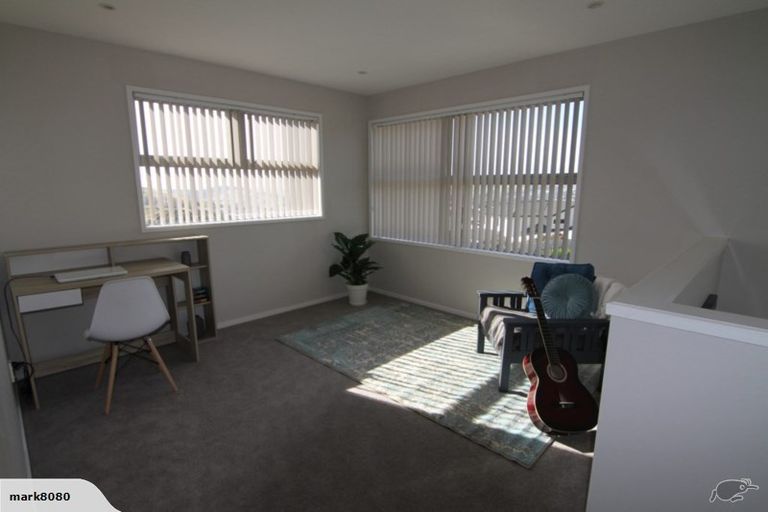 Photo of property in 27a Comber Place, Johnsonville, Wellington, 6037