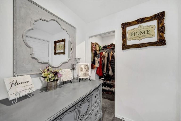 Photo of property in 2 Mercade Close, Stratford, 4332