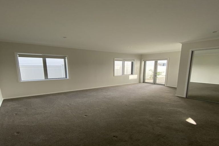 Photo of property in 19 Rue D' Amarres, Gulf Harbour, Whangaparaoa, 0930