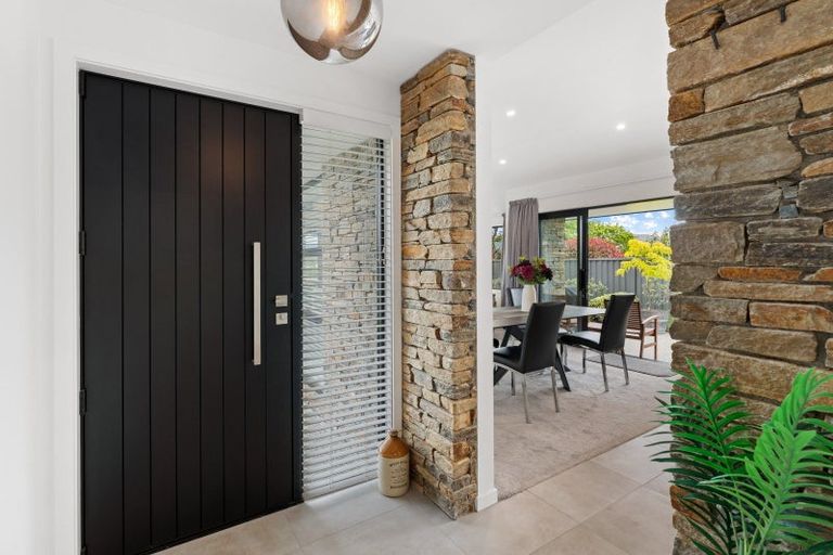 Photo of property in 18 Caledonia Drive, Mosgiel, 9024