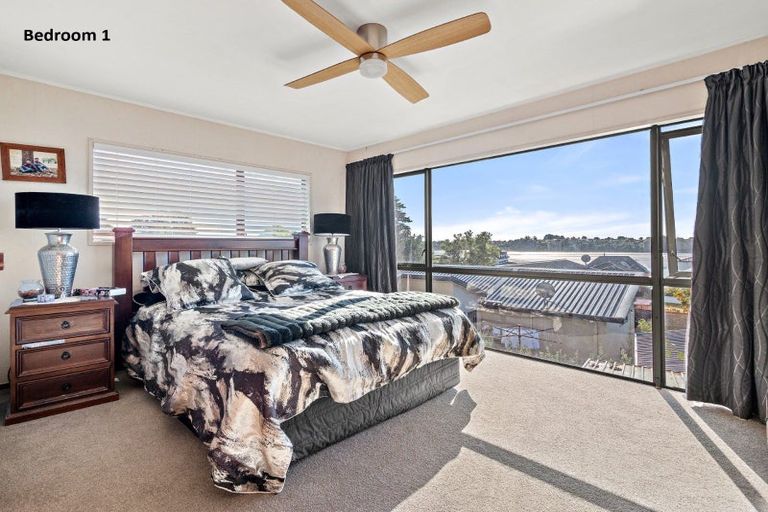 Photo of property in 3 Johnston Place, Welcome Bay, Tauranga, 3112