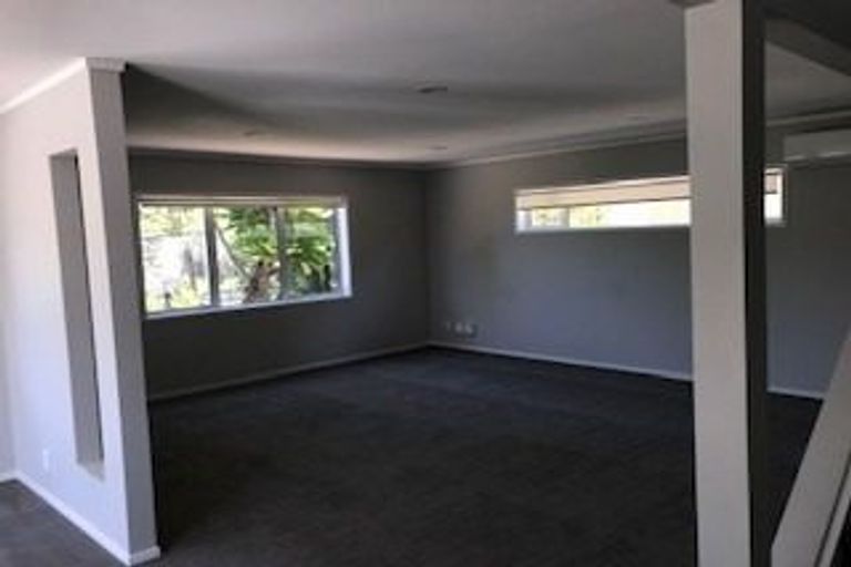 Photo of property in 1/8 Tyne Road, Forrest Hill, Auckland, 0620