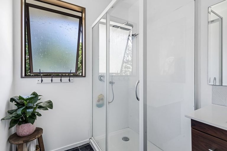 Photo of property in 13 Tahurangi Place, Spotswood, New Plymouth, 4310