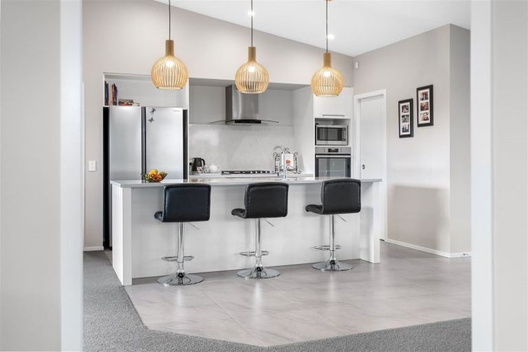 Photo of property in 34 Awatira Drive, Papamoa Beach, Papamoa, 3118