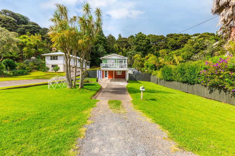 Photo of property in 49 Foster Avenue, Huia, Auckland, 0604