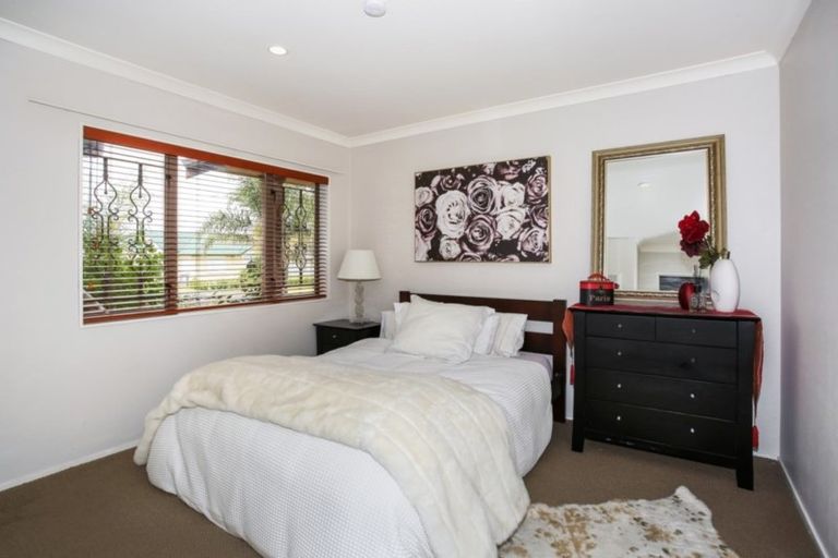 Photo of property in 68 Matarangi Road, East Tamaki, Auckland, 2013