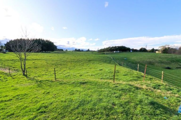 Photo of property in 75 Adelaide Road, Dannevirke, 4978