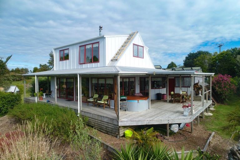 Photo of property in 221 Pahi Road, Pahi, Paparoa, 0571