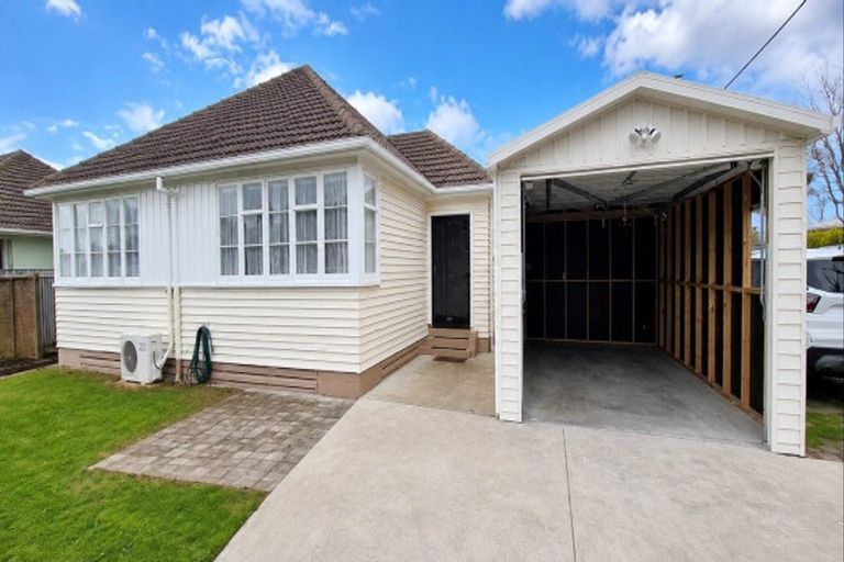 Photo of property in 1 Pinfold Avenue, Hamilton East, Hamilton, 3216