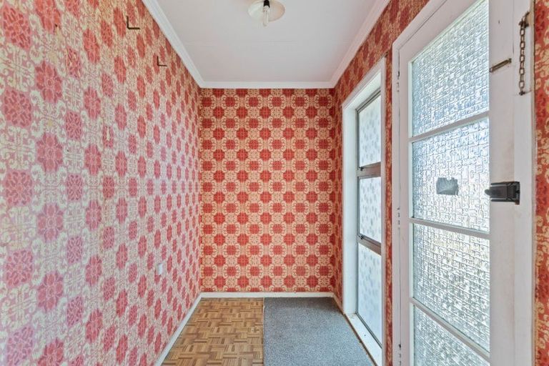 Photo of property in 45 Clifton Drive, Waitara, 4320