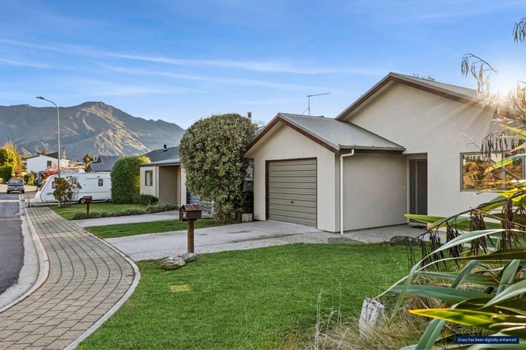 Photo of property in 3b Hogan Lane, Wanaka, 9305